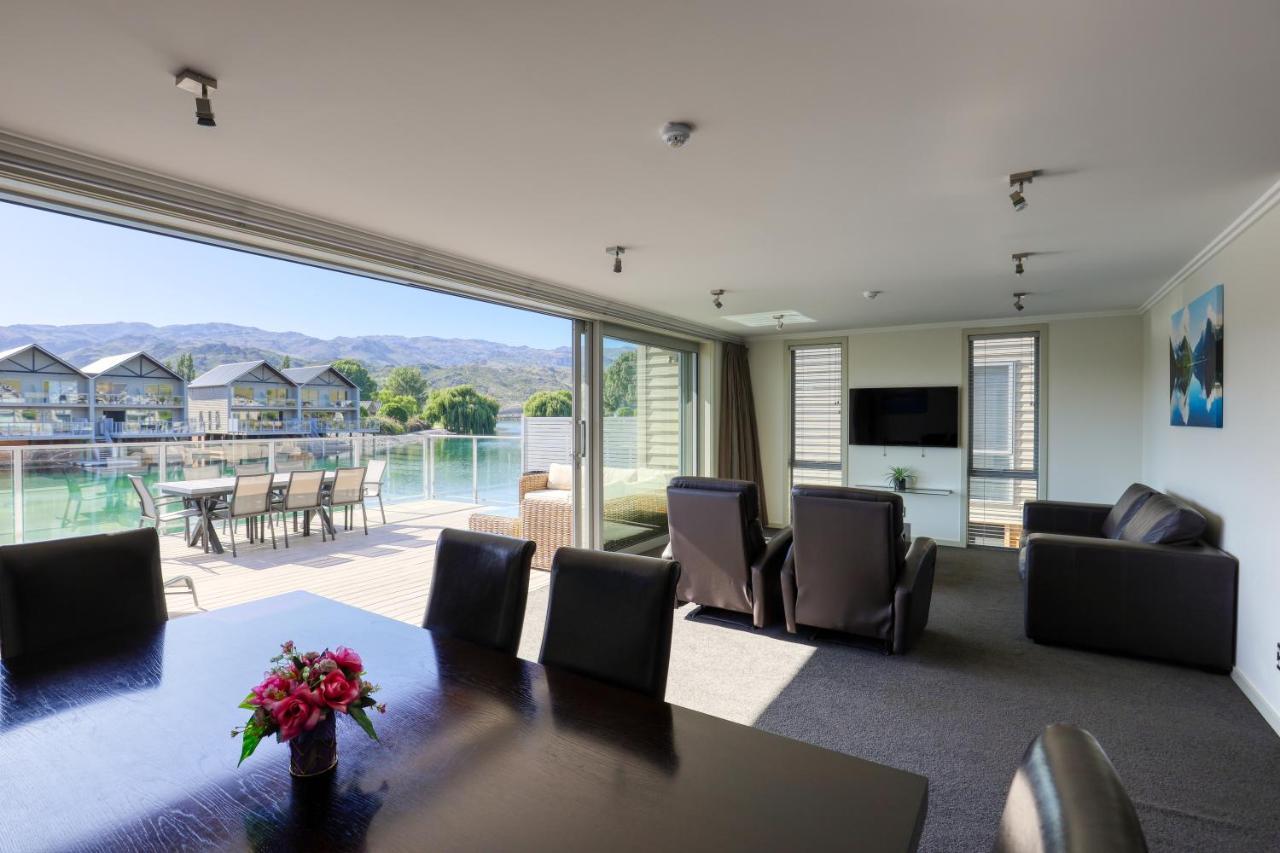 Marsden Lake Resort Central Otago Cromwell Exterior foto A typical apartment at the hotel